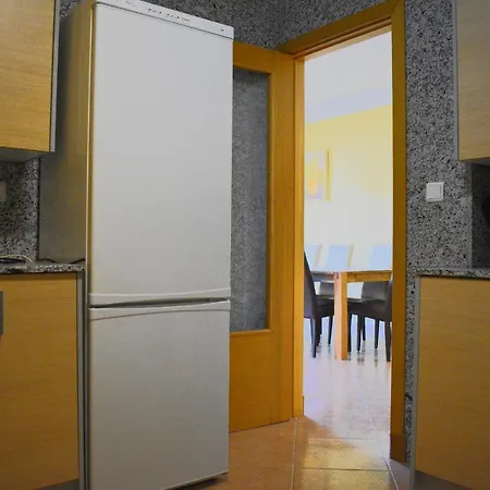 4 Bed Ground Floor With Rooftop Pool Apartment